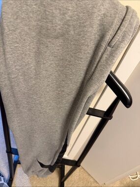 Nike Men's Light Gray Sweatpants Joggers
